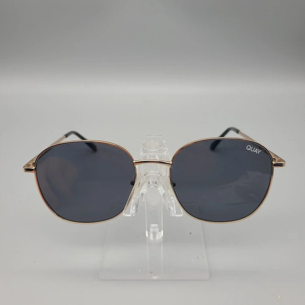 Quay Australia Jezabell Gold Black Round Oversized Sunglasses Lens Cat 3 126